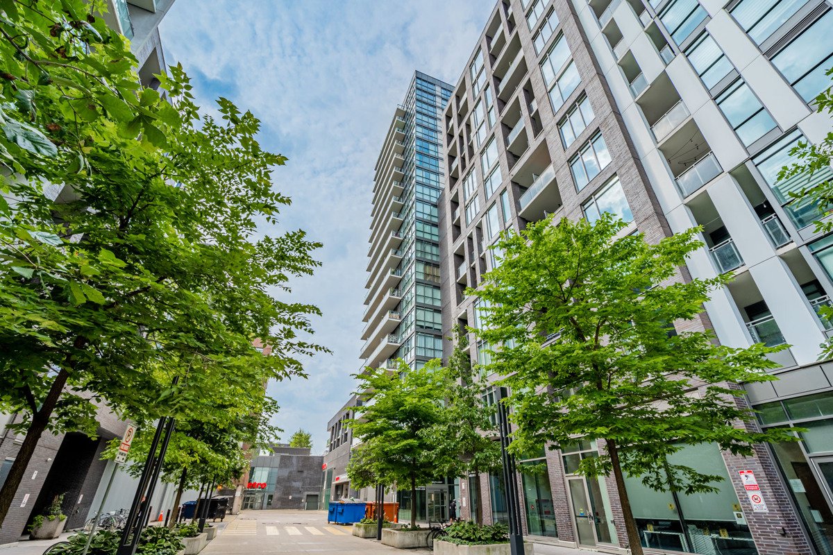 20 MINOWAN MIIKAN LANE #1510 TORONTO